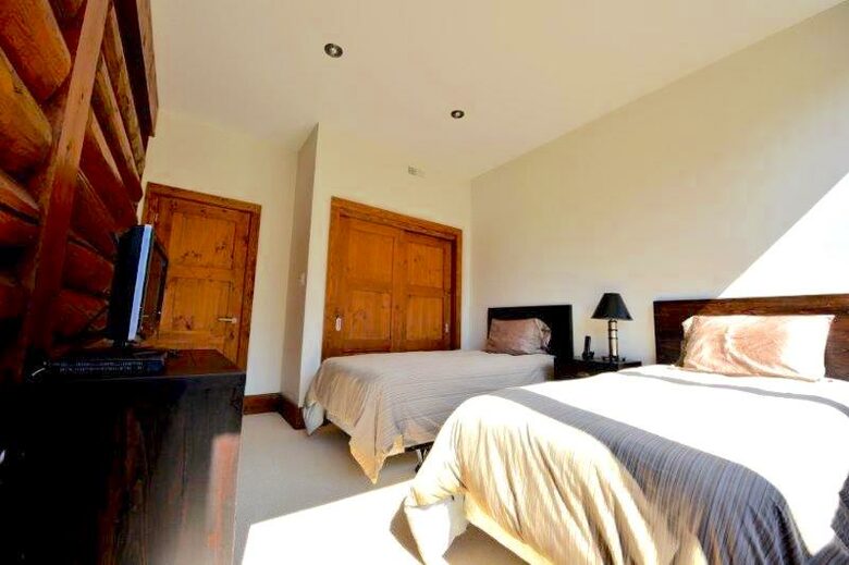 Luxury on the River - Lac Supérieur, Canada