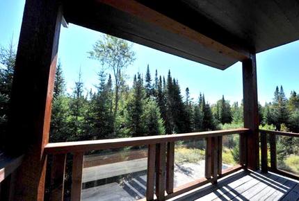 Luxury on the River - Lac Supérieur, Canada