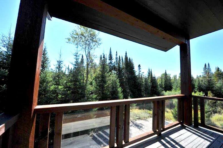 Luxury on the River - Lac Supérieur, Canada