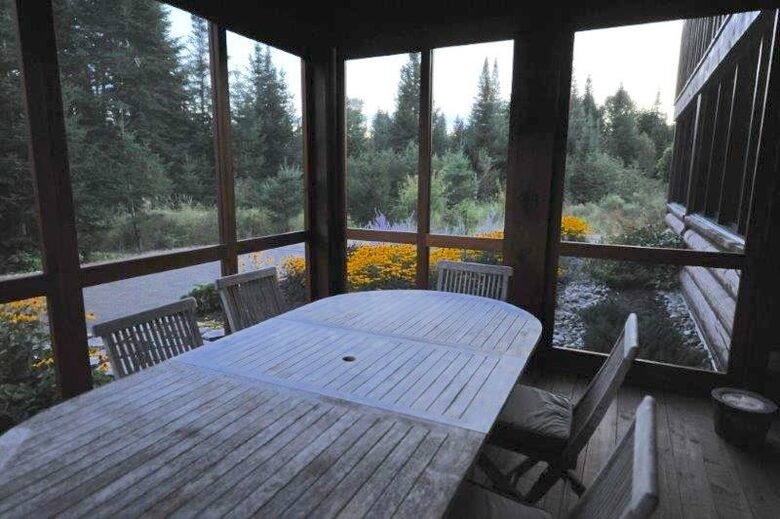 Luxury on the River - Lac Supérieur, Canada