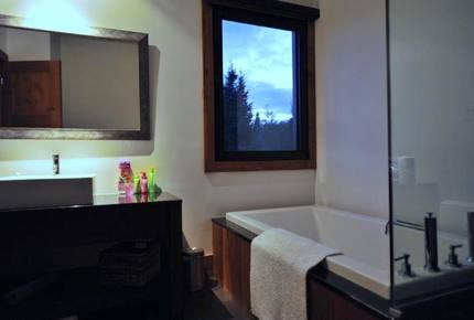 Luxury on the River - Lac Supérieur, Canada