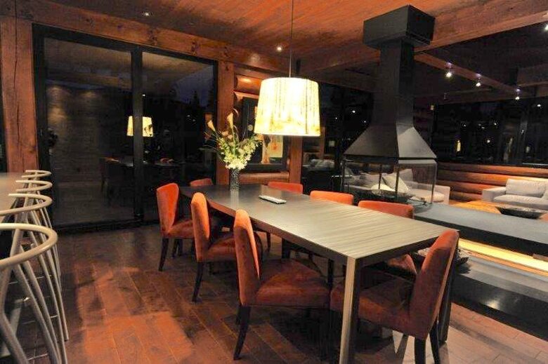 Luxury on the River - Lac Supérieur, Canada