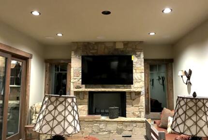 Rustic Luxury Lake House - Lake Keowee, South Carolina