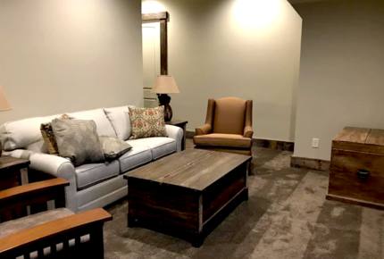 Rustic Luxury Lake House - Lake Keowee, South Carolina