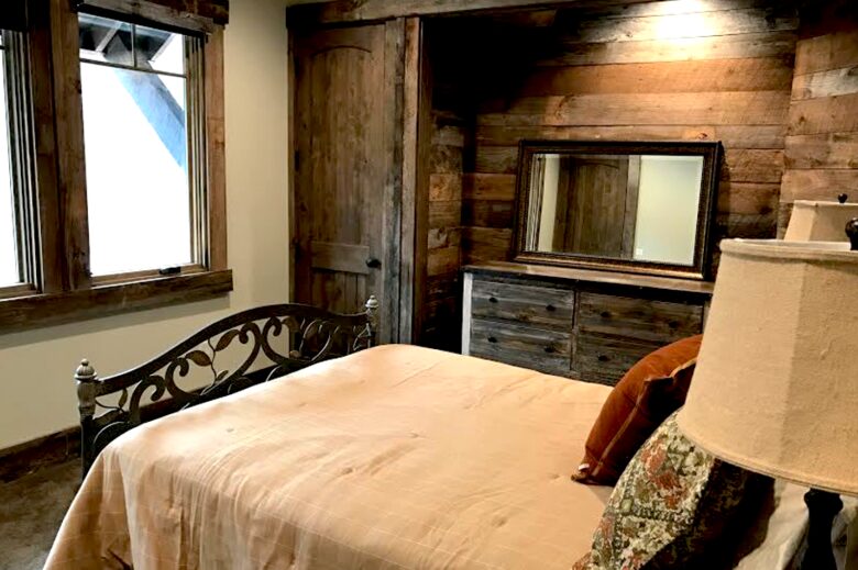 Rustic Luxury Lake House - Lake Keowee, South Carolina