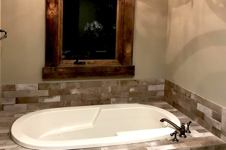 Rustic Luxury Lake House - Lake Keowee, South Carolina