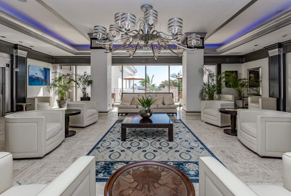 Ocean Manor Beach Condo - Fort Lauderdale, Florida