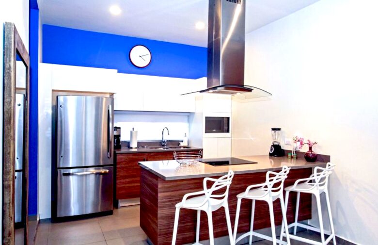 Happiness at Lunada - Playa del Carmen, Mexico