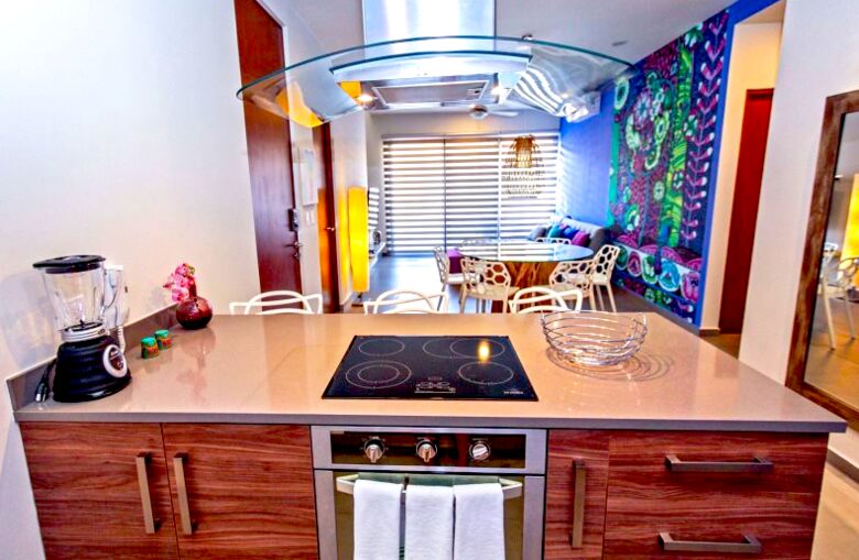 Happiness at Lunada - Playa del Carmen, Mexico