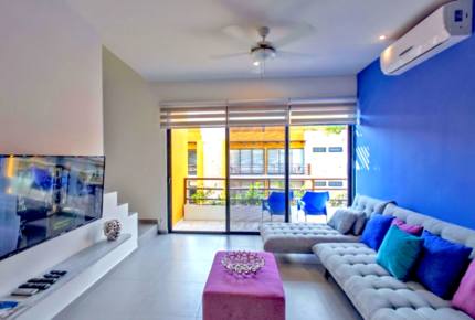 Happiness at Lunada - Playa del Carmen, Mexico