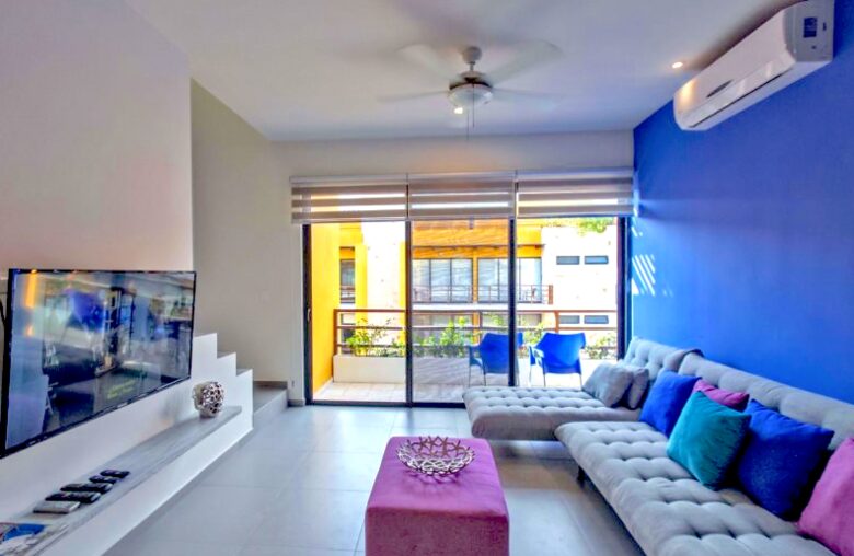 Happiness at Lunada - Playa del Carmen, Mexico