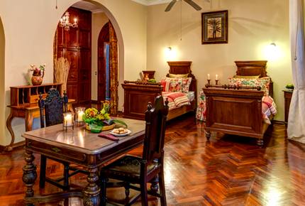 El Castillo de Esparza - Esparza, Costa Rica