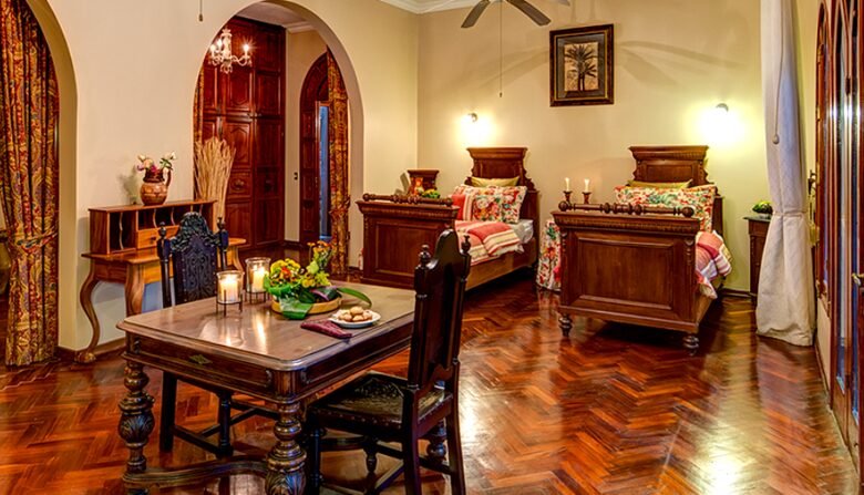 El Castillo de Esparza - Esparza, Costa Rica