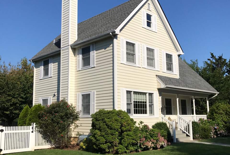 Hampton’s Delight - Water Mill, New York