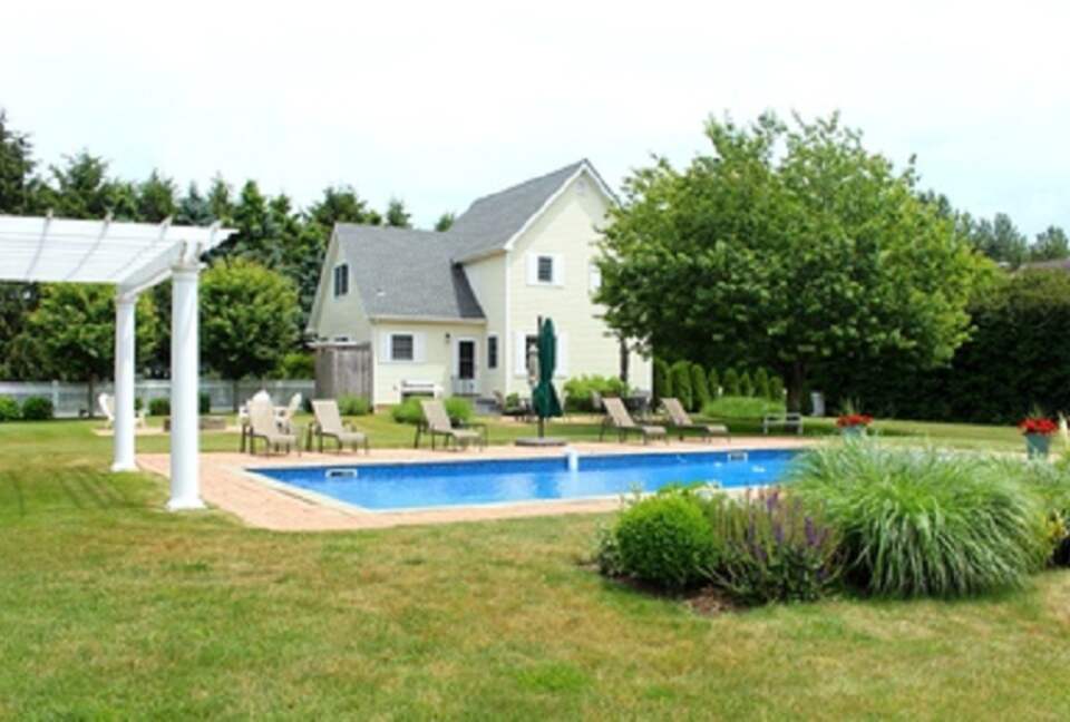 Hampton’s Delight - Water Mill, New York