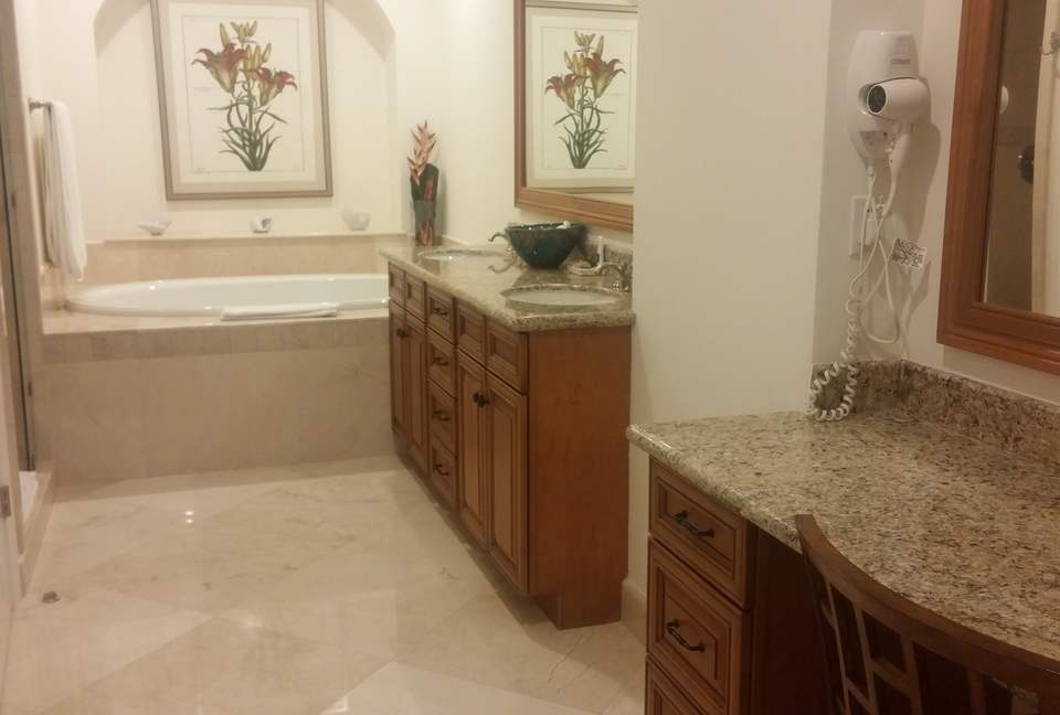 Landmark Resort of Cozumel - 2 Bedroom Residence plus a studio with Ocean View (608) - Cozumel, Mexico