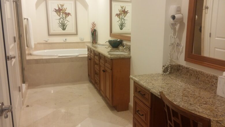 Landmark Resort of Cozumel - 2 Bedroom Residence plus a studio with Ocean View (608) - Cozumel, Mexico