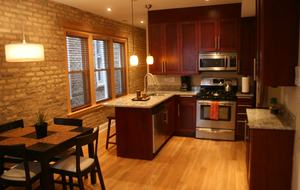 Village North In Chicago - Chicago, Illinois