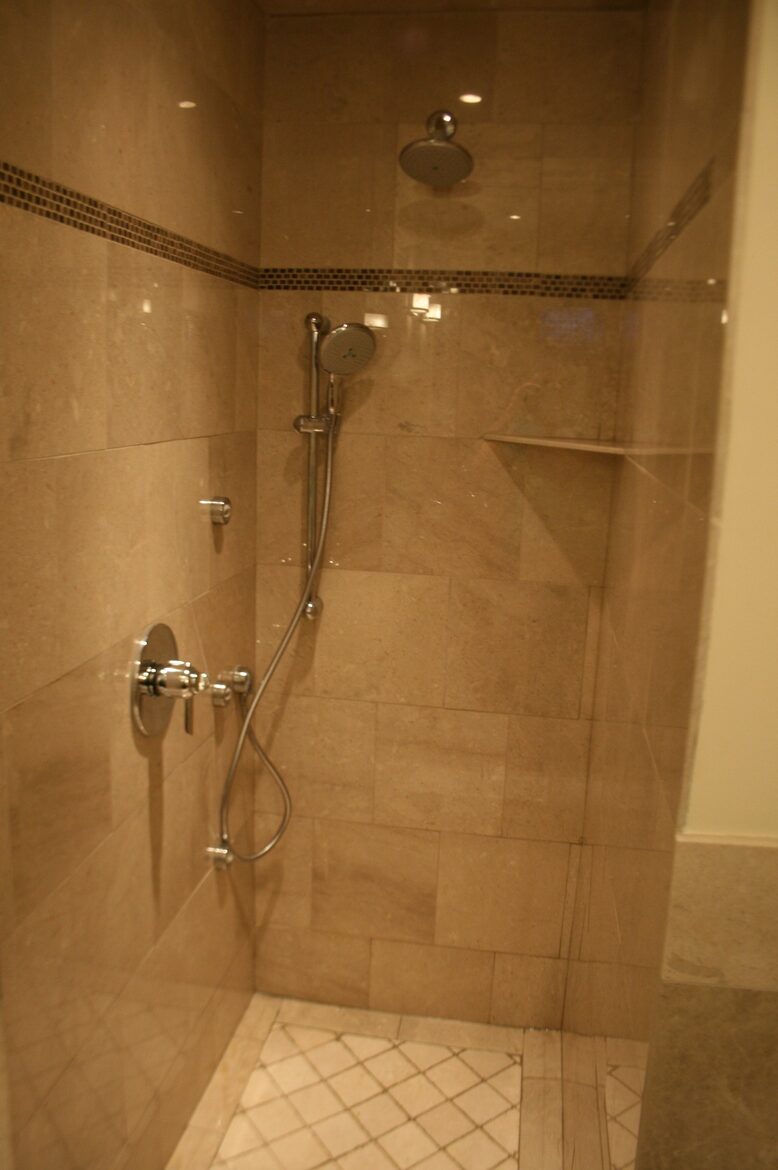 Village North In Chicago - Chicago, Illinois