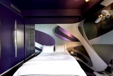 Sydney's Iconic Yellow House Pad - Potts Point, Australia