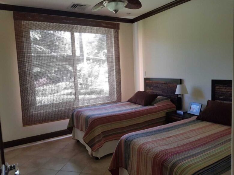 Pura Vida Beach Estate - Playa Herradura, Costa Rica