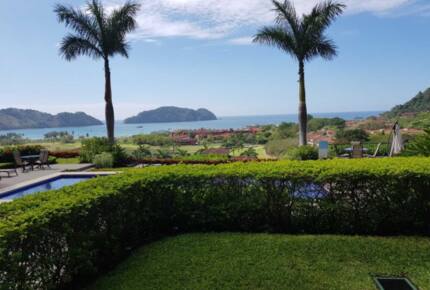 Pura Vida Beach Estate - Playa Herradura, Costa Rica