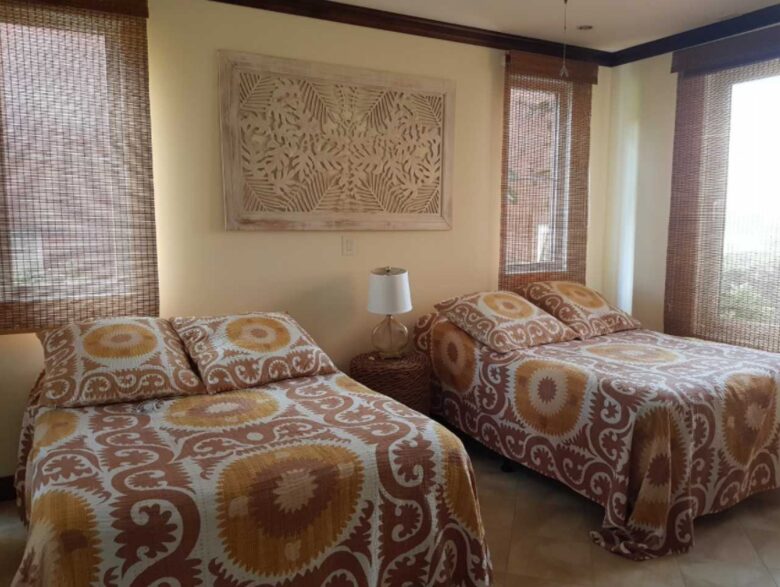 Pura Vida Beach Estate - Playa Herradura, Costa Rica