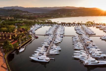 Pura Vida Beach Estate - Playa Herradura, Costa Rica