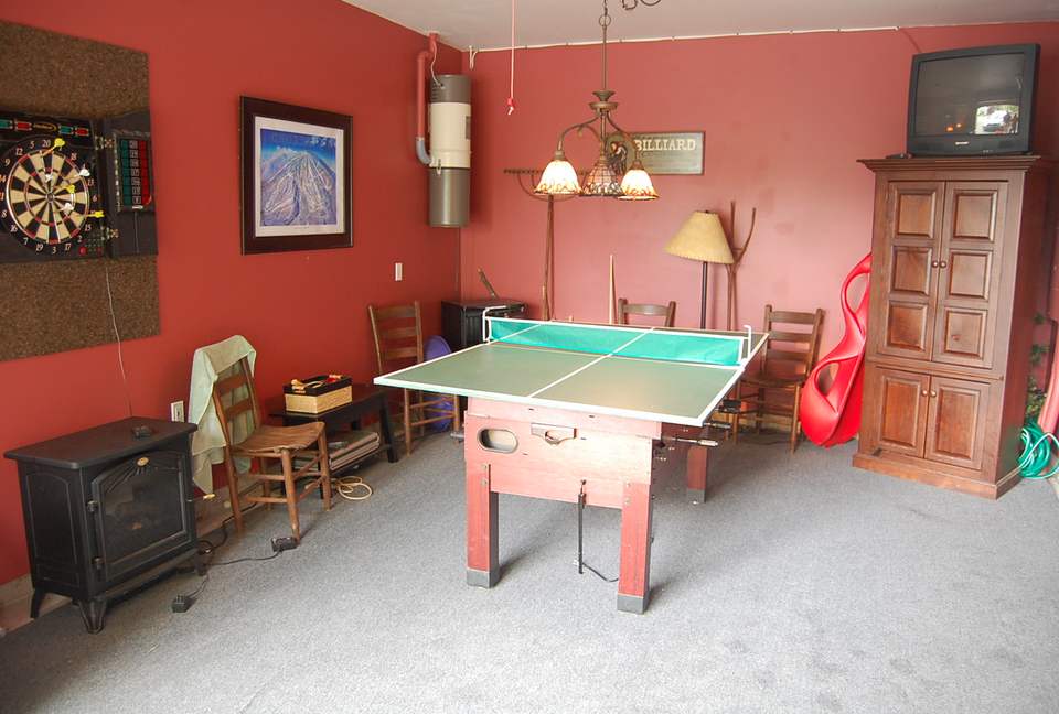 Spacious Stratton Townhouse - Walkable to Village - Stratton, Vermont