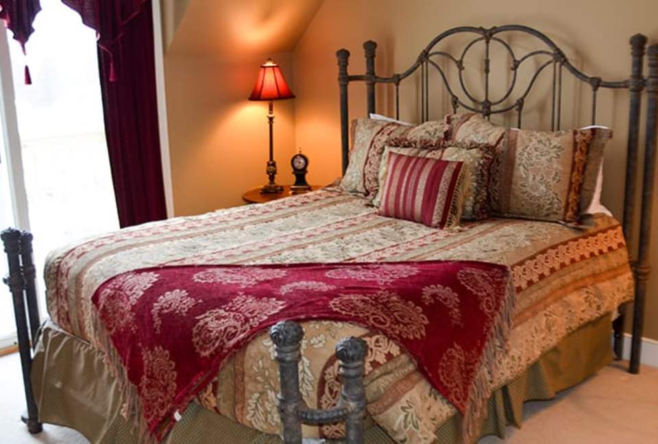 Spacious Stratton Townhouse - Walkable to Village - Stratton, Vermont