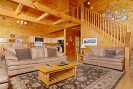 Angels Crest Arrowhead Log Cabin Resort - Pigeon Forge, Tennessee