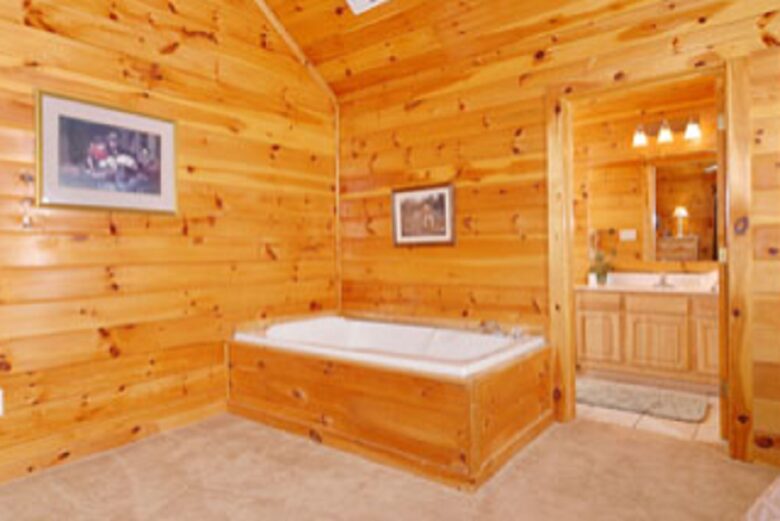 Angels Crest Arrowhead Log Cabin Resort - Pigeon Forge, Tennessee