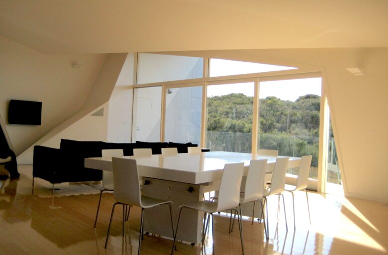 Klein Bottle House - Architectural Gem - Rye, Australia