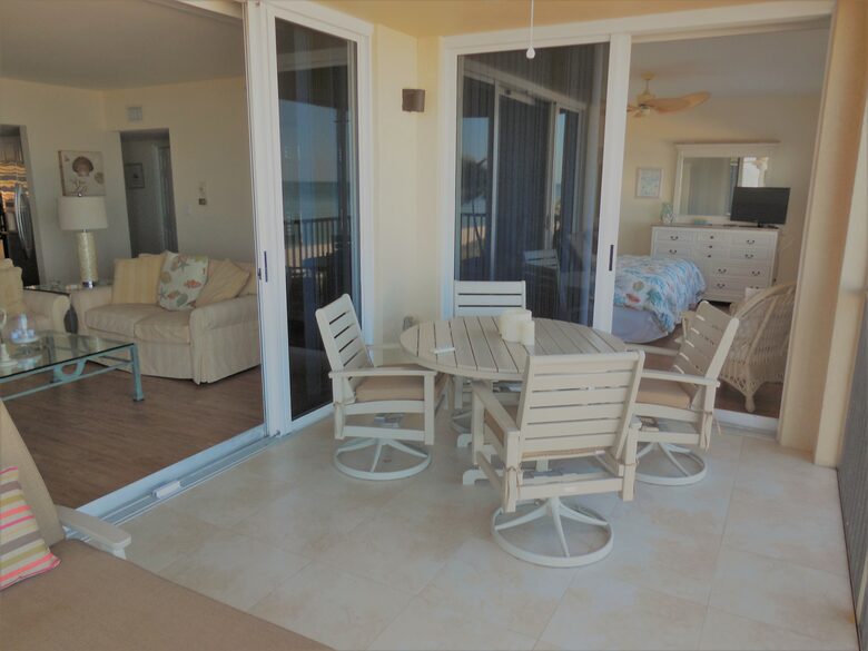 Sea Chase Naples Oceanfront Getaway - Naples, Florida