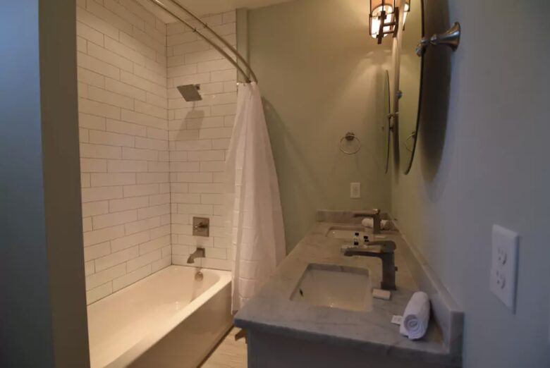 Urban Treehouse Nashville - Nashville, Tennessee