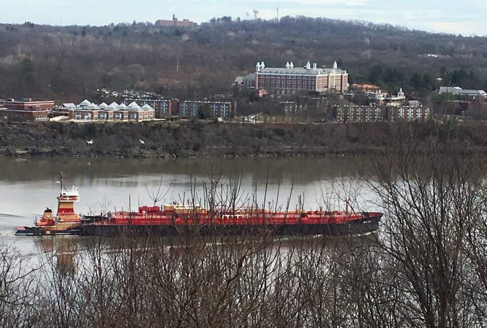 Classic Hudson Riverfront Home and Pool - Highland, New York