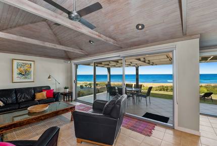 Beachfront Villa Dandaloo - Avoca, Australia