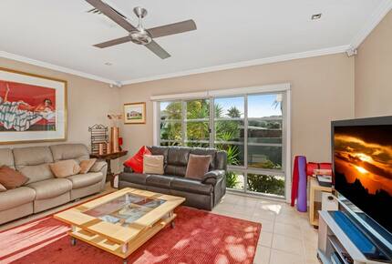 Beachfront Villa Dandaloo - Avoca, Australia