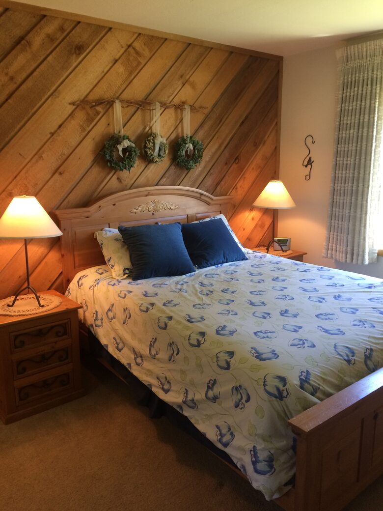 Scenic Snowcreek Townhome - Mammoth Lakes, California