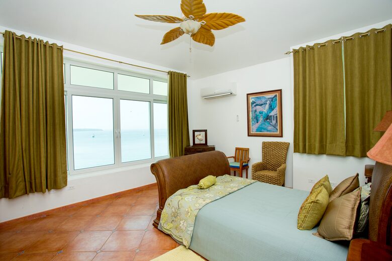 La Isla Contadora - Panama City, Panama