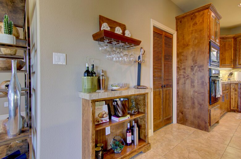 Firesong Ranch and Glamping - The Casita and Ndotto - Spicewood, Texas