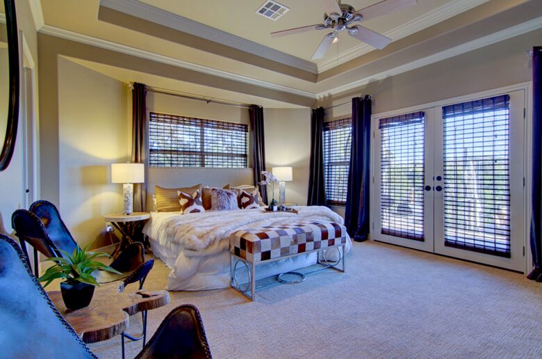 Firesong Ranch and Glamping - The Casita and Ndotto - Spicewood, Texas