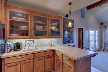 Firesong Ranch and Glamping - The Casita and Ndotto - Spicewood, Texas