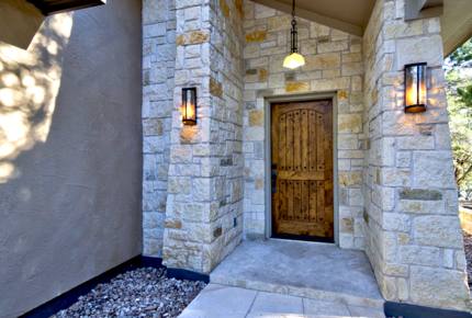 Firesong Ranch and Glamping - The Casita and Ndotto - Spicewood, Texas