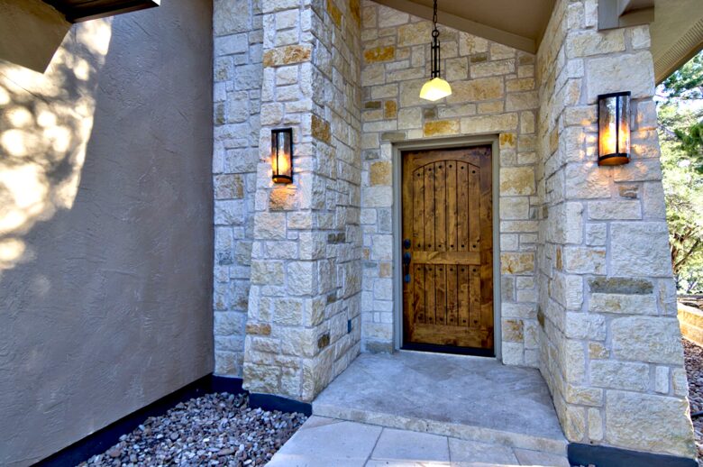 Firesong Ranch and Glamping - The Casita and Ndotto - Spicewood, Texas