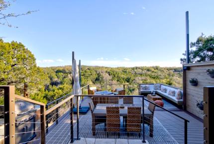 Firesong Ranch and Glamping - The Casita and Ndotto - Spicewood, Texas