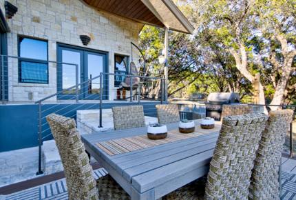 Firesong Ranch and Glamping - The Casita and Ndotto - Spicewood, Texas