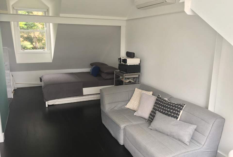 Modern Sydney Terrace House - Surry Hills, Australia