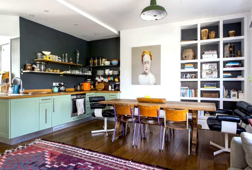 Vintage Trinity Close - London, United Kingdom