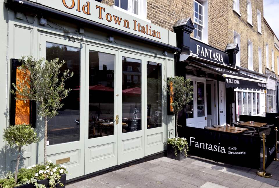 Vintage Trinity Close - London, United Kingdom